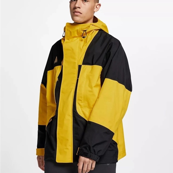 Nike Men's rare Nike ACG Gore-tex Waterproof Zipper Hooded lightweight jacket - Picture 1 of 13